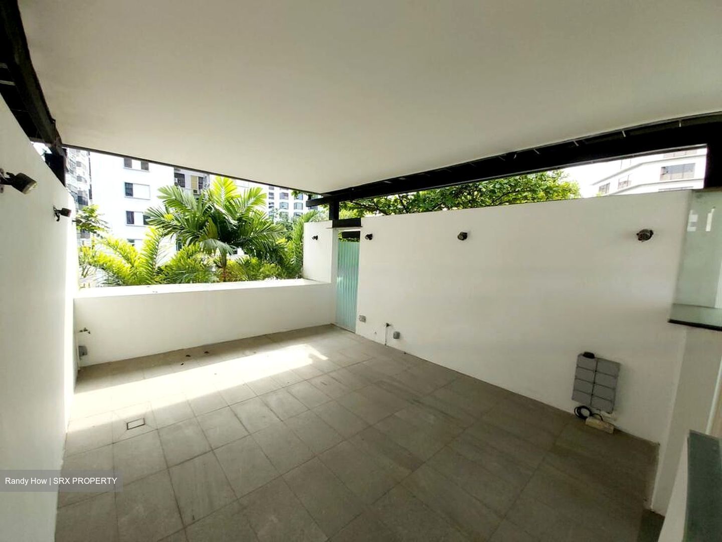 Orchard Road (D9), Terrace #480318391
